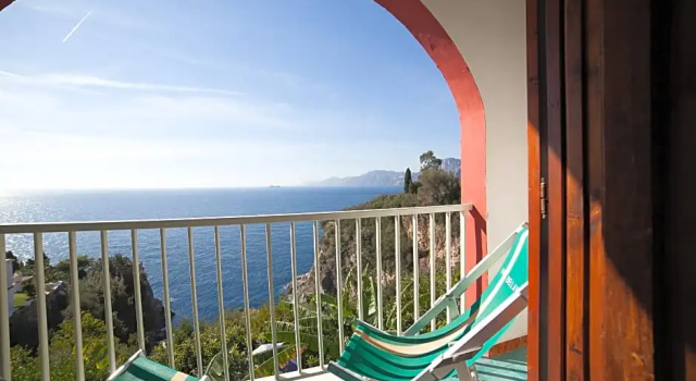 Двухместный номер Standard с балконом и с видом на море Hotel Villa Bellavista