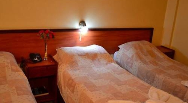 Hotel Mar Charbel, Забронировать Отель Сальта провинция Сальта, рядом с 9 de Julio Park