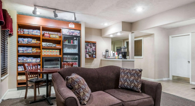 Hawthorn Extended Stay by Wyndham Columbus, Book Hotel Columbus Ohio