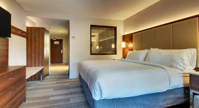Люкс Standard Holiday Inn Express & Suites Helen by IHG