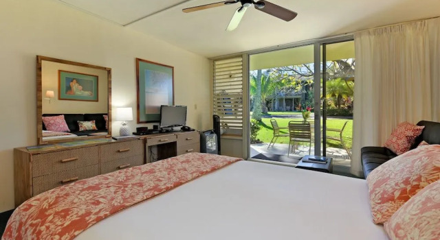 Napili Shores C116 by RedAwning