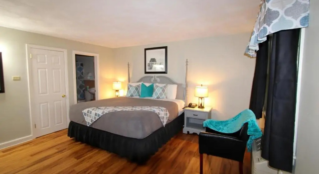 Номер Standard Colonial Inn Seekonk
