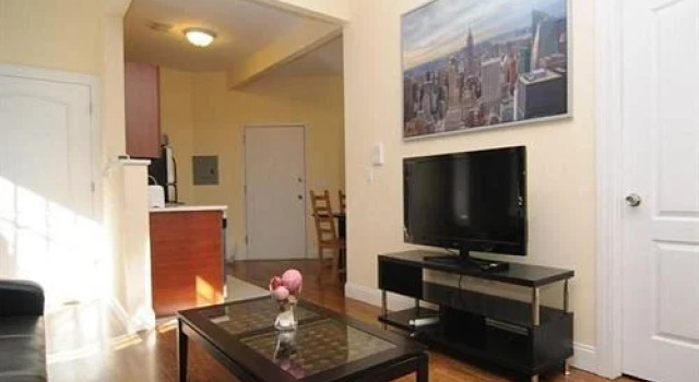 Fifth Avenue Deluxe