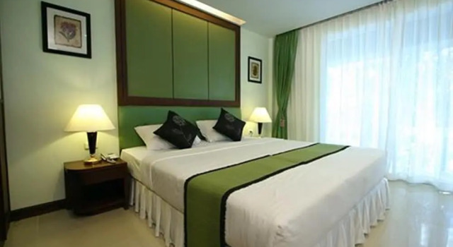 Номер Deluxe с балконом и с красивым видом из окна Windmill Resort Hotel Pattaya