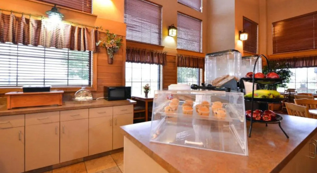 Люкс Kelly Inn and Suites Mitchell