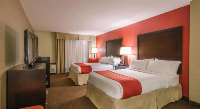 Четырёхместный номер Standard Hotel MTK Mount Kisco