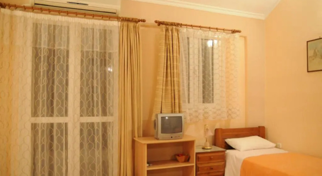 Areti Studios, Prenota Appartamento Hotel a Peloponneso con parcheggio, Parcheggio