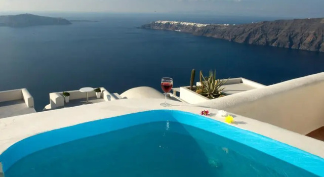Кровать в общем номере Dreaming View Suites