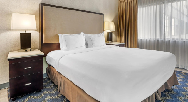 Двухместный люкс Best Western Plus Miamisburg-Dayton Suites, Banquets & Hotel