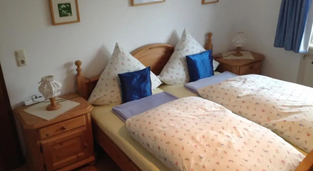 Ferienwohnungen Hölzl, Varaa Huoneisto Hotellit Baijeri pysäköinnillä, Pysäköinti