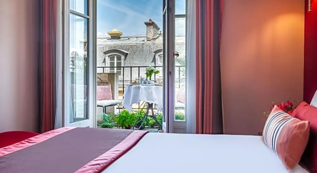 Двухместный номер Superior с балконом Hotel Trianon Rive Gauche