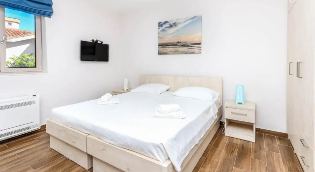 Студия Apartments Maestral