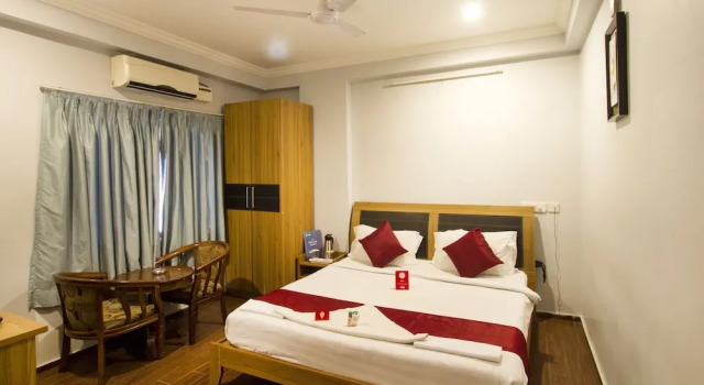 OYO 7552 Hotel SVM Grand, Rezerwuj Hotel Hyderabad 