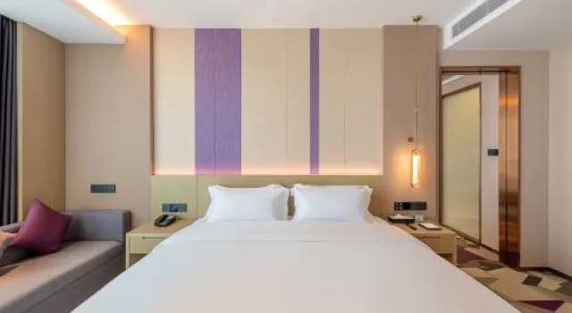 Люкс Business Lavande Hotel (Yunfu Luoding Branch)