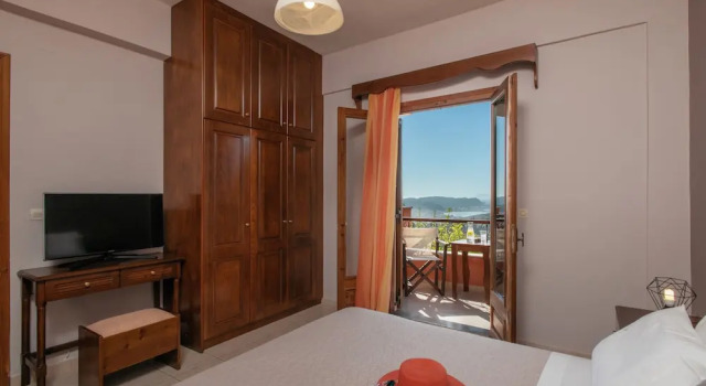 Апартаменты Comfort Sunset and Sunrise Apartments