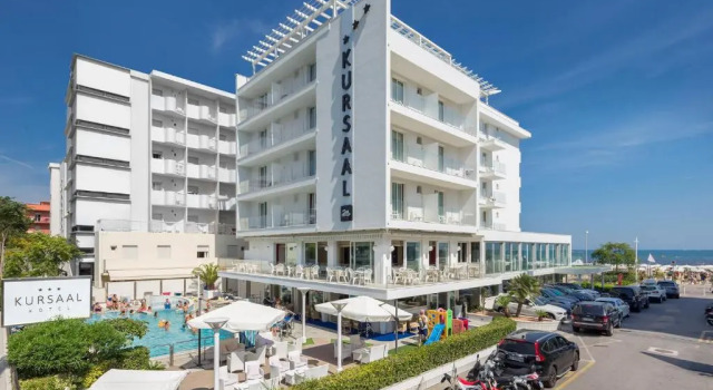 Четырёхместный номер Comfort Hotel Kursaal