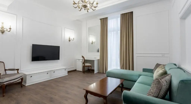 Апартаменты Deluxe с балконом Lahovary Palace Hotel