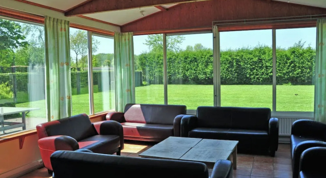 Spacious holiday home with extra facilities near the sea, Prenota Hotel Haamstede Zelanda