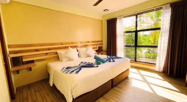 Deluxe Doppel Zimmer am Strand Endheri Sunset Dhangethi