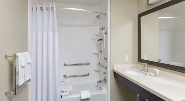 Люкс c 1 комнатой Staybridge Suites Canton by IHG