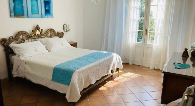 Villa Provenzale, Забронировать Вилла Отели Сан-Ремо с парковкой, рядом с Пляж Габриэлла, Парковка