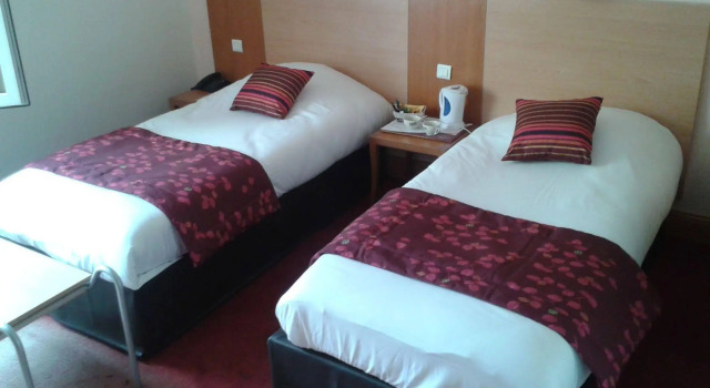 Hotel Bristol, Забронировать Отель Шалон-ан-Шампань Шампань