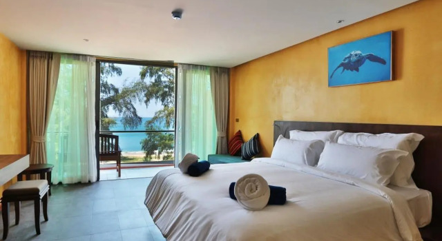 Двухместный номер Deluxe с видом на море Coriacea Beachfront Boutique Phuket Resort