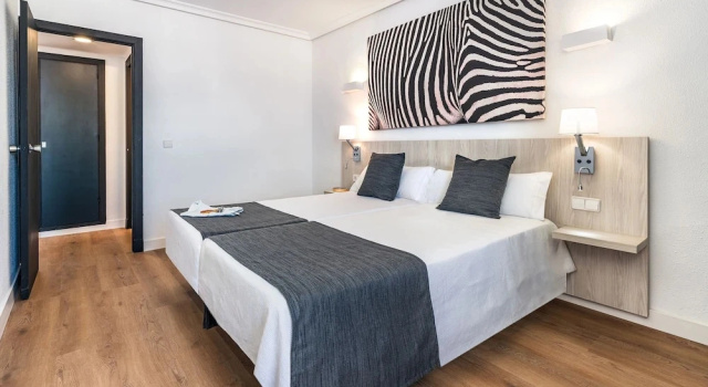 Апартаменты Superior c 1 комнатой с балконом Apartamentos Vibra Tivoli