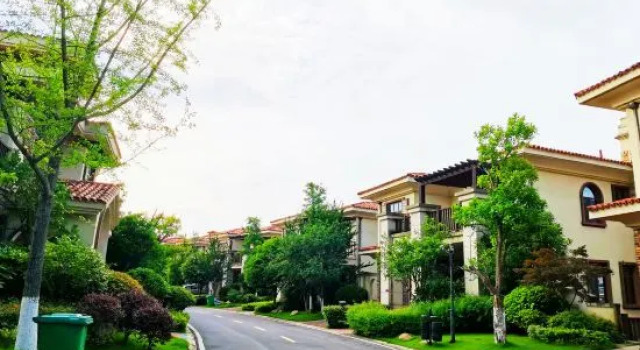Huitang Yiqi Bieyuan Hot Spring Holiday Villa