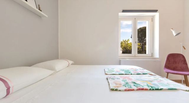 2158 B&B Carrubeto
