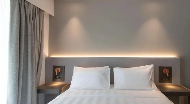 Четырёхместный семейный люкс с балконом The Residences Kalamata