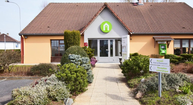 Кровать в общем номере Campanile NATURE - Thionville Yutz