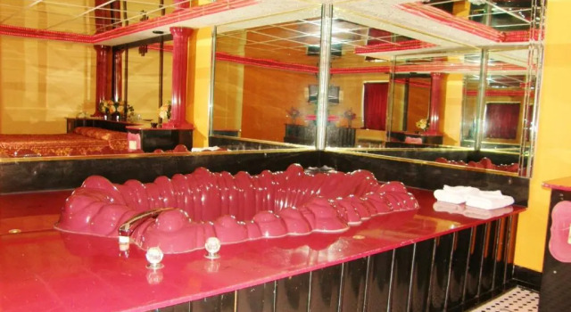 Люкс Executive Gallery Holiday Motel