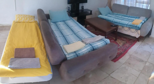 #2 Green Villa in BELEK Golf area with PRIVATE POOL & GARDEN 10 BEDS FULL TRIPLEX VILLA WIFI NETFLIX Full Kitchen & Bed Equipments Air Conditions free parking, Reservar Vila Hotéis em Mediterranean Region Turkey com estacionamento, Estacionamento