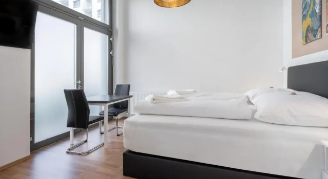 FeelGood Apartments LakeLiving