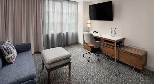 Двухместный люкс c 1 комнатой Courtyard by Marriott Seattle Bellevue/Downtown