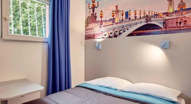 Двухместный номер Standard Welcomotel Les Mureaux