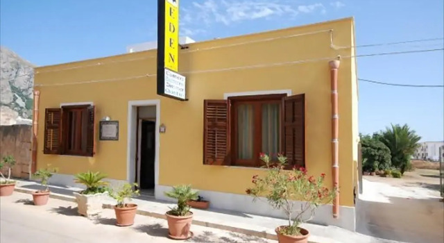 New Eden, Book Hostel Hotels in Sicily with Parking, Parking