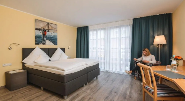 Hotel am Park, Забронировать Отель Хюккельхофен 