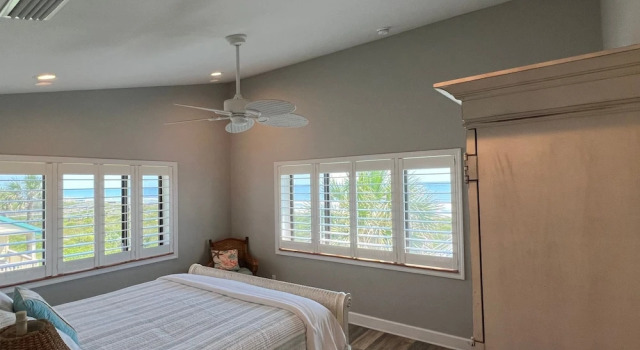 Апартаменты Oceanfront Serenity at Stylish Sea Haven 212