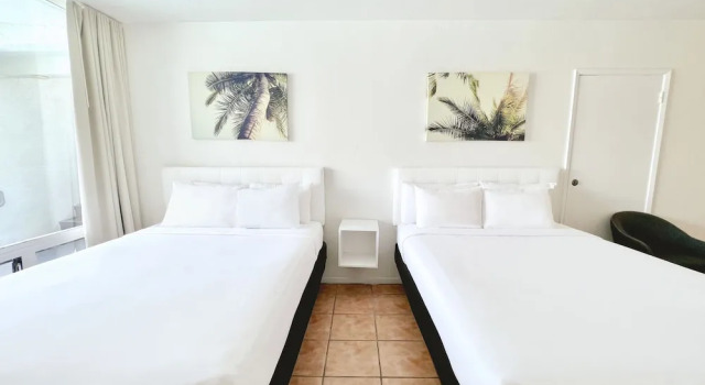 Четырёхместная студия Deluxe TropiRock A North Beach Village Resort Hotel