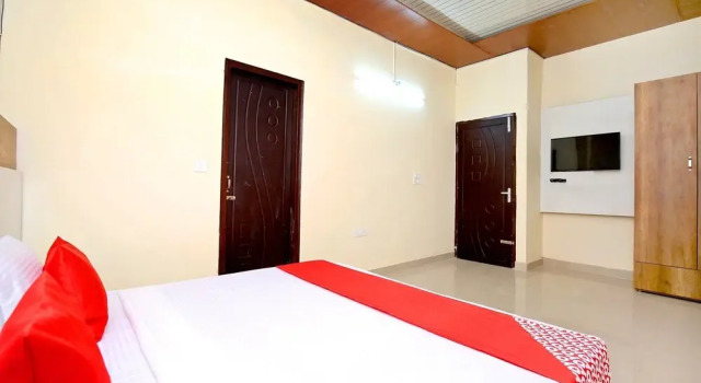 OYO 39957 Hotel HC King, Book Hotel Mohali Punjab