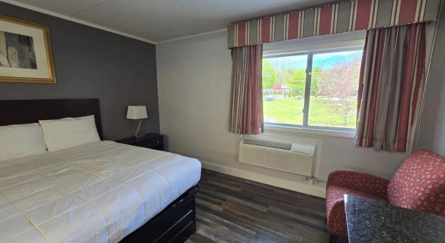 Номер Standard Saffron Inn