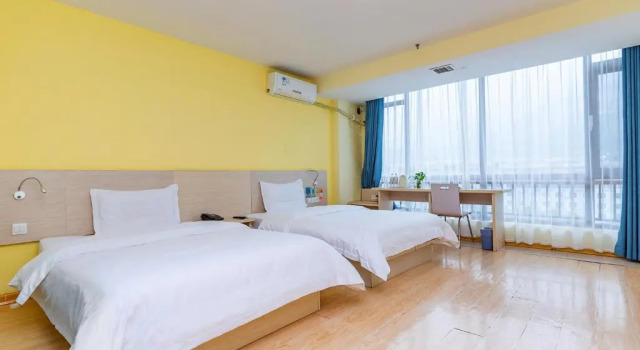 Двухместный номер Standard 7Days Inn Shizheng Square