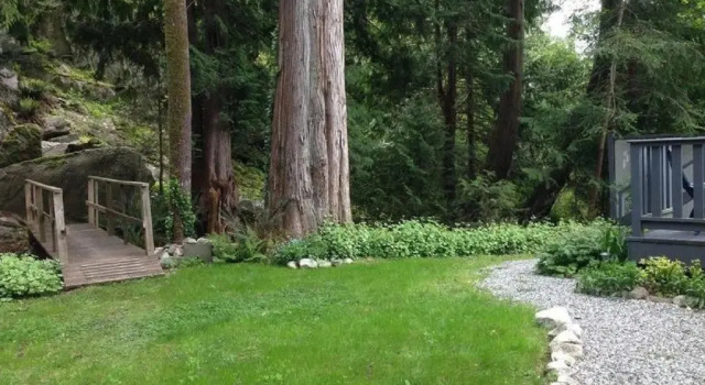 Коттедж с 4 комнатами Cedar Creek Cottage 4BR - Welcome to Your Private Oasis Steps from the Beach