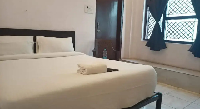 Ganesh Pashupatinath Inn Dharamsala, Забронировать Отель Отели Горакхпур с парковкой, Парковка