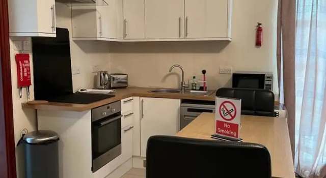 Люкс Deluxe Cromer Serviced Apartments
