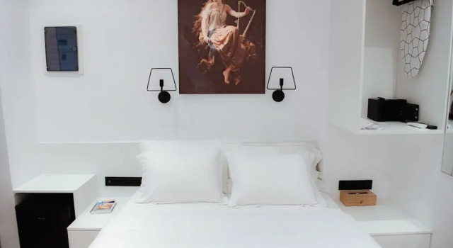 Номер Standard Athens Muses Suites