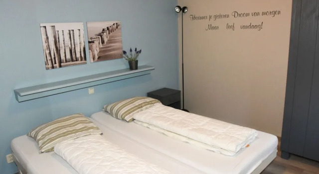 Well-kept Apartment a Stone's Throw From the sea, Reserva ahora Apartamento Hoteles en Islas Frisias con aparcamiento, Aparcamiento
