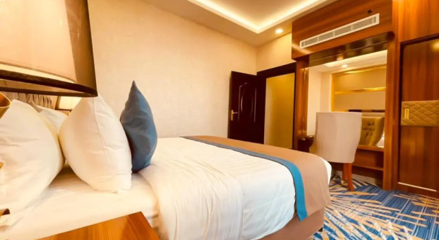 Люкс Sunday Grand Al Khobar Hotel Formerly Holiday Al Khaleej
